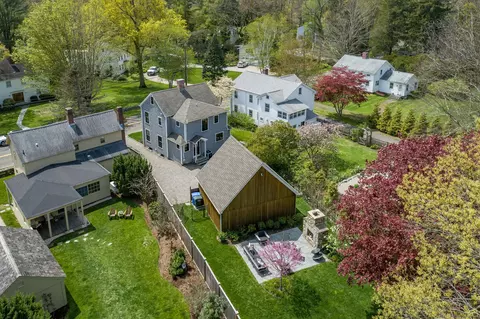 41 Liberty St, Madison, CT 06443