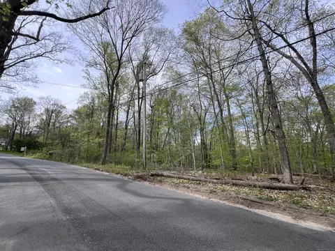Lighthouse Road, Woodbury, CT 06798