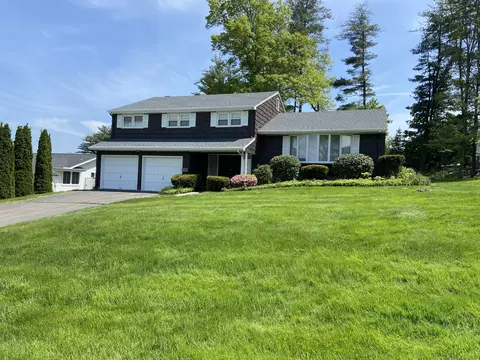 40 Knollwood Dr, New Britain, CT 06052