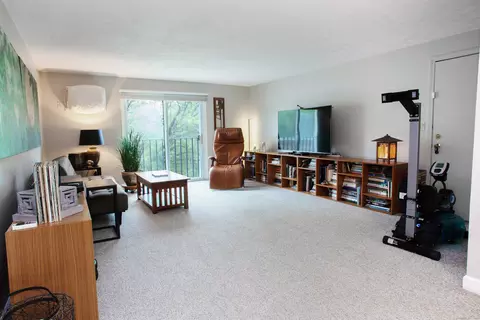 1184 Middle Tpke W #C2, Manchester, CT 06040
