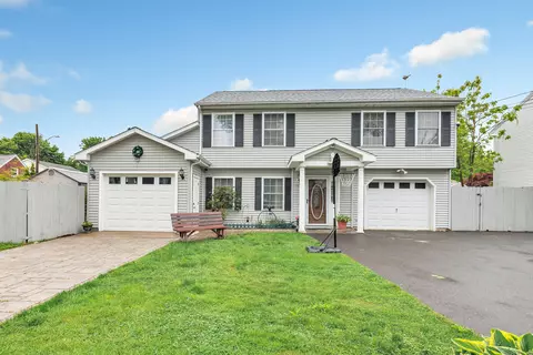 15 Ann Ave, Shelton, CT 06484