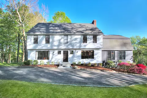 40 Red Coat Rd, Westport, CT 06880