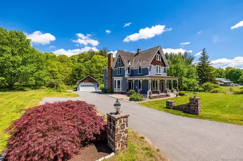 100 Main St, Glastonbury, CT 06073