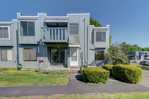 12 Cedar Ct #B, East Haven, CT 06513