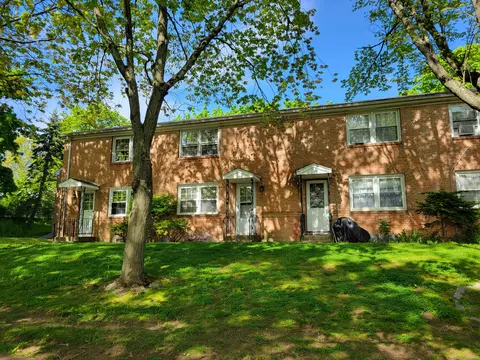 56 Huntington Rd #4, East Haven, CT 06512