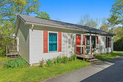 218 Calvin French Rd, Sterling, CT 06377