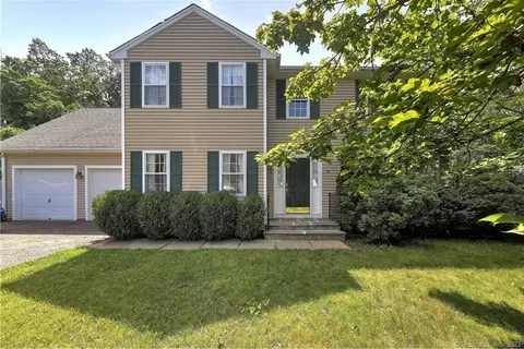 96 Secret Hollow Rd #96, Monroe, CT 06468