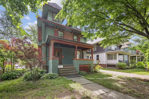 64 Sherman St, Hartford, CT 06105