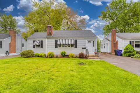 24 Yale St, West Hartford, CT 06110
