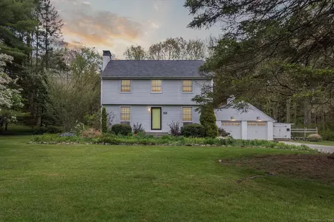 308 NW Corner Rd, North Stonington, CT 06359