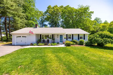 40 Alder Rd, Simsbury, CT 06070
