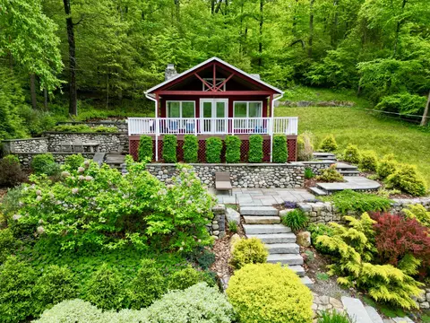 27 Ferris Estates Rd, New Milford, CT 06776