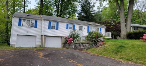 107 Long Island View Rd, Milford, CT 06460