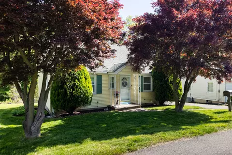331 Quinn St, Naugatuck, CT 06770