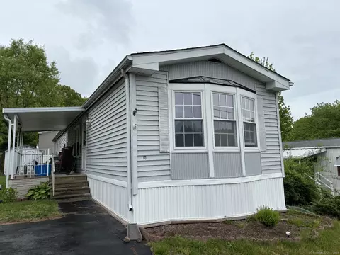 325 Kelly Rd #TRLR O10, Vernon, CT 06066