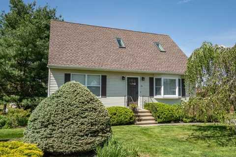 36 Peila Dr, Manchester, CT 06040