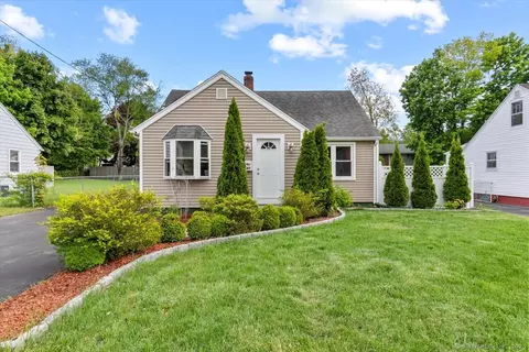 77 Emily Rd, New Haven, CT 06513