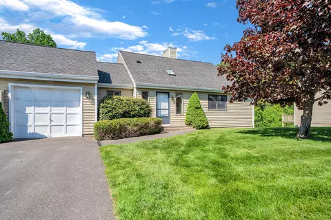 35 Cannon Ridge Dr #35, Watertown, CT 06795