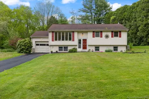 22 Terrace Dr, Montville, CT 06370