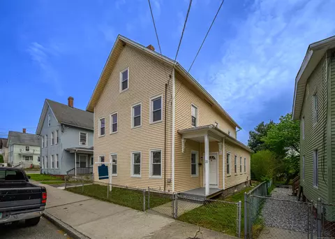 20 5th St, Ansonia, CT 06401