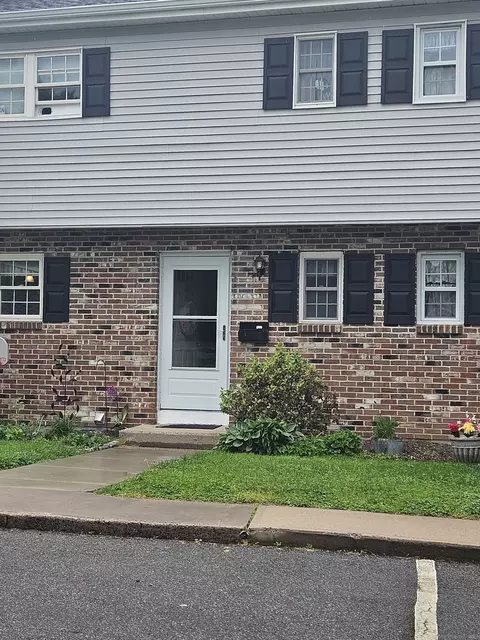 15 Carter Hts #15, Plantsville, CT 06479