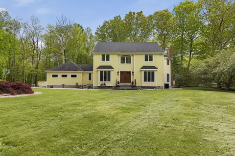24 Madison Holw, Killingworth, CT 06419