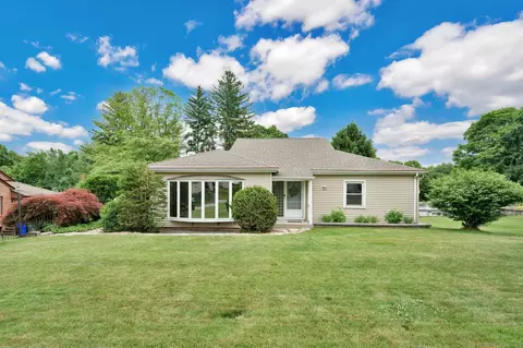 182 Old Main St, Rocky Hill, CT 06067
