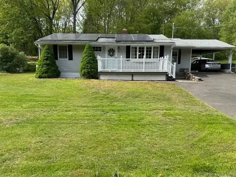 29 Manor Ln, Wolcott, CT 06716