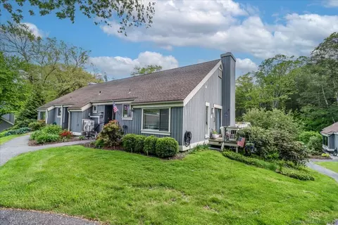 340 Heritage Vlg #B, Southbury, CT 06488