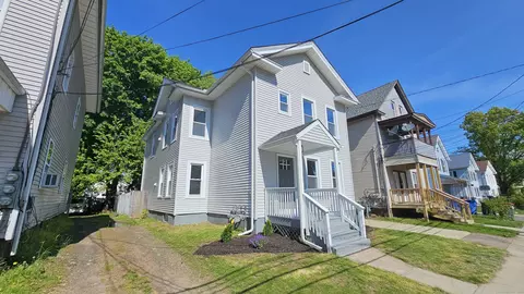 110 Franklin St, Meriden, CT 06450