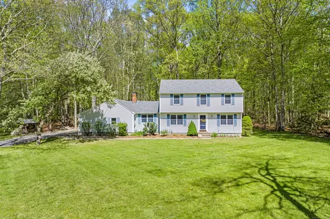 59 Partridge Hollow Rd, Ledyard, CT 06335