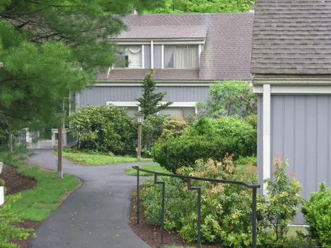 513 Heritage Vlg #A, Southbury, CT 06488