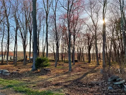 290 Orchard Hill Rd, Pomfret, CT 06259