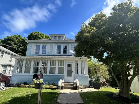 8-10 Swan Ave, Norwich, CT 06360