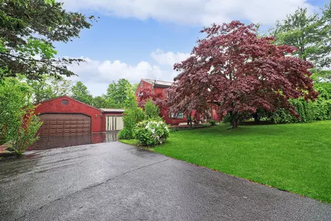 155 Highmeadow Ln, Middletown, CT 06457