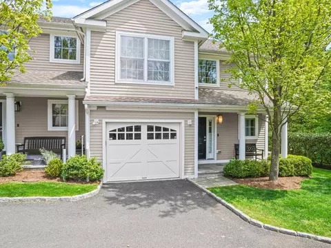 32 Cliff Ave #3, Greenwich, CT 06830