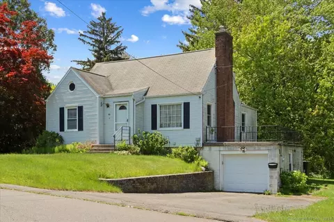 40 Golden Hill St, New Britain, CT 06053