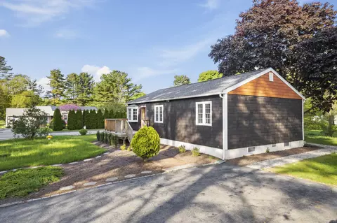 118 Hatch St, Stonington, CT 06355