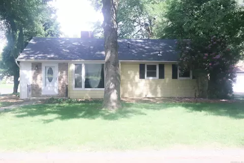 36 Joyce St, Bloomfield, CT 06002