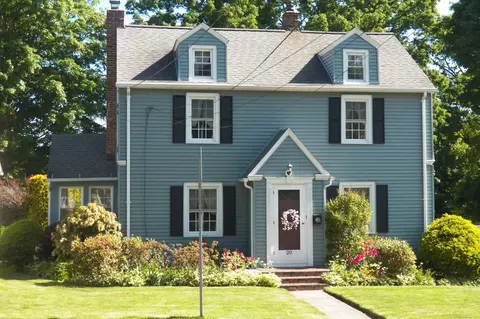20 Baldwin Ave, Meriden, CT 06450