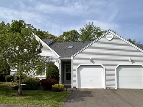 904 Sweetheart Path #904, Southington, CT 06489