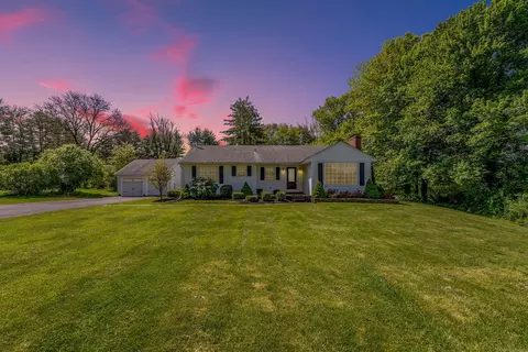 955 Hale St, Suffield, CT 06078