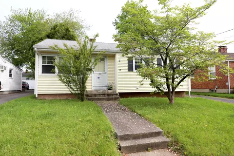 204 Goodrich St, Hartford, CT 06114