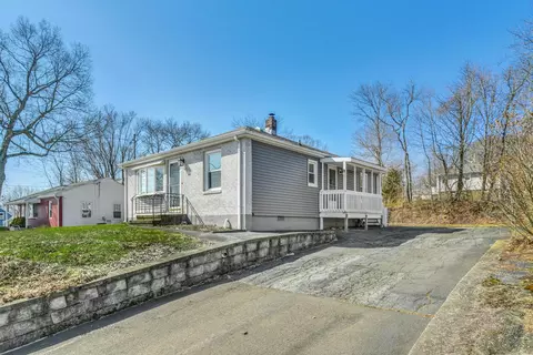 96 Marshall Ln, Derby, CT 06418