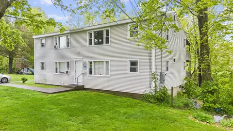 4-10 Austin Dr, Marlborough, CT 06447