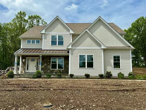 11 Scotch Pine Dr, Shelton, CT 06484