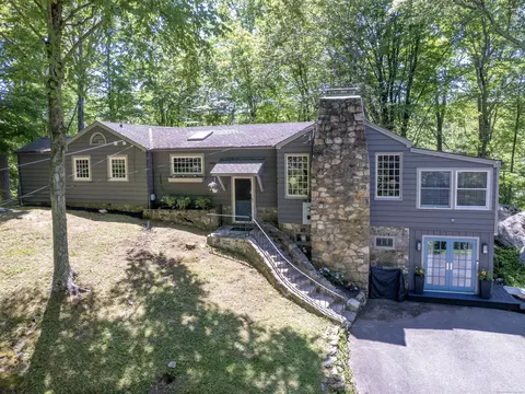 107 Great Hill Rd, Ridgefield, CT 06877