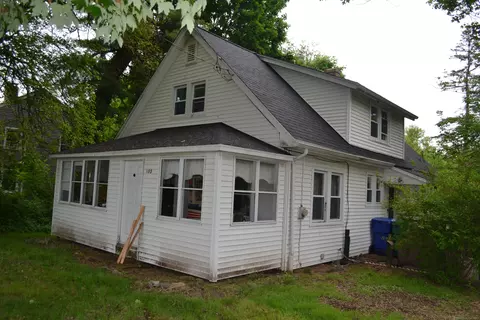 102 Woodland Ave, Bloomfield, CT 06002