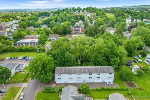 45 Atlantic St #E, New Britain, CT 06053