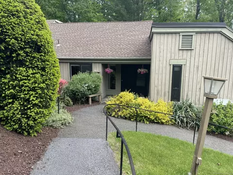 118 Heritage Vlg #B, Southbury, CT 06488